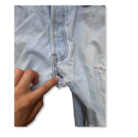 Vtg  Levis 501 USA 33x27 holes thrashed grunge - Picture 3 of 9